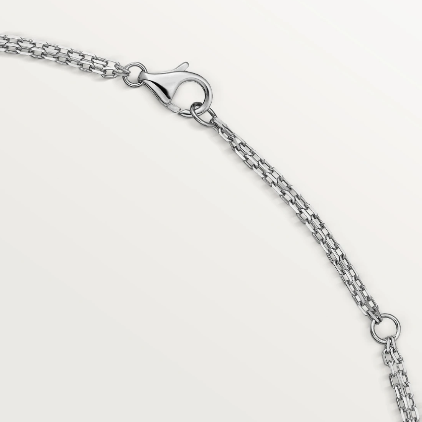 COLLIER LOVE